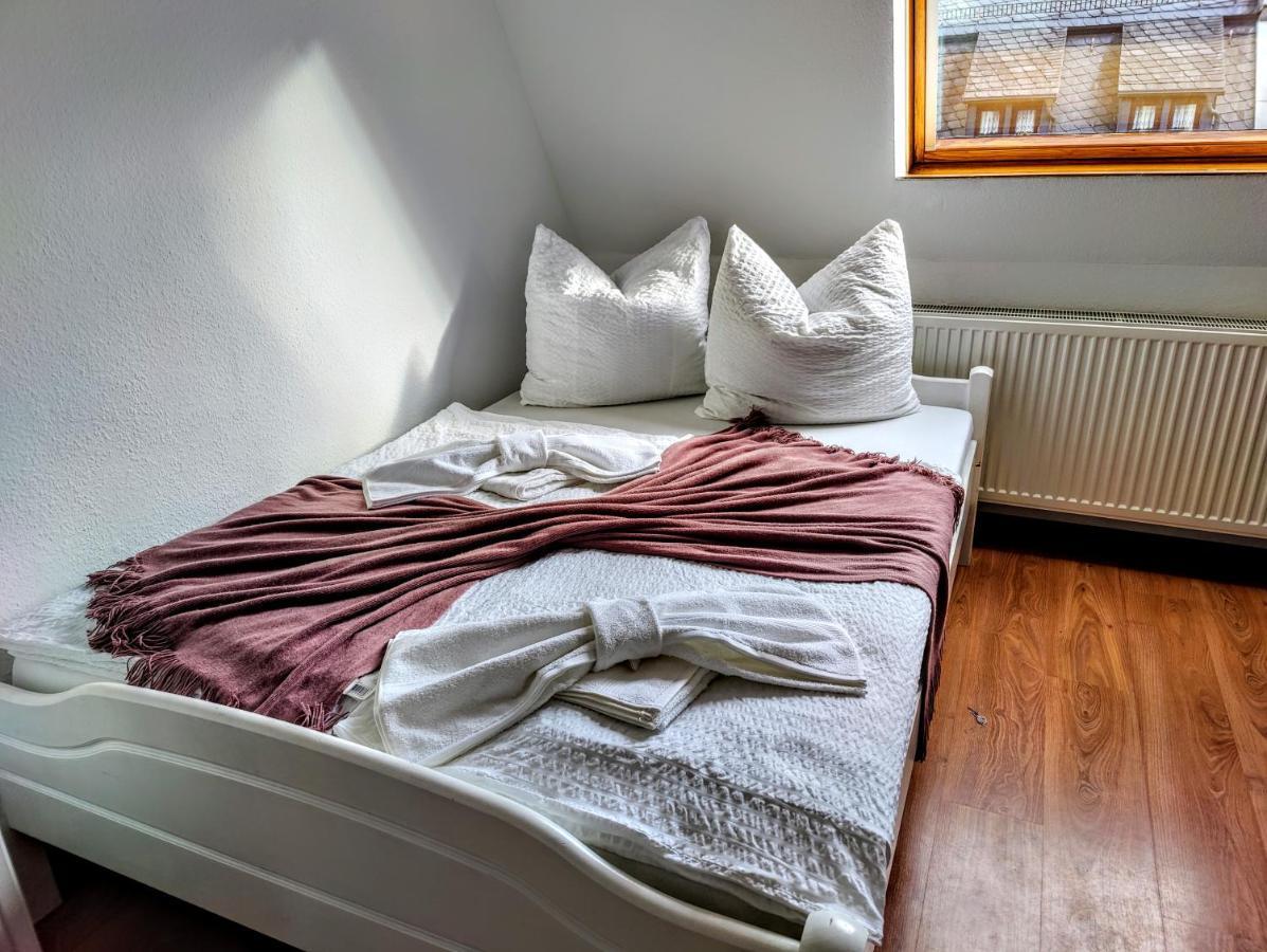 Yourfavoritebed 100M2 Designwohnung Mit Vollausstattung بلوين المظهر الخارجي الصورة